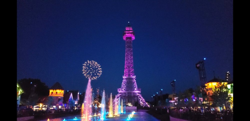 Screenshot_20190530-215930_Video Player.jpg