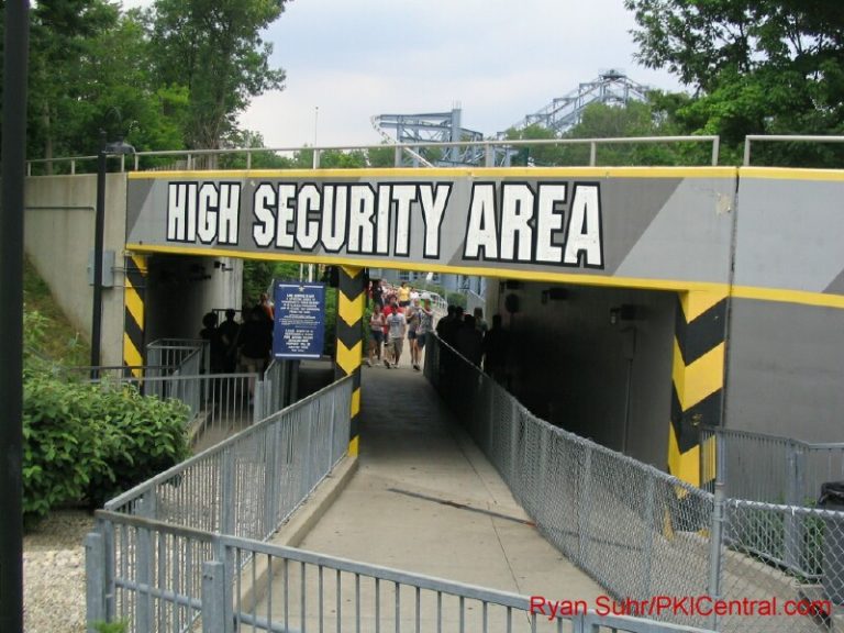 Top Gun and Son of Beast Themeing