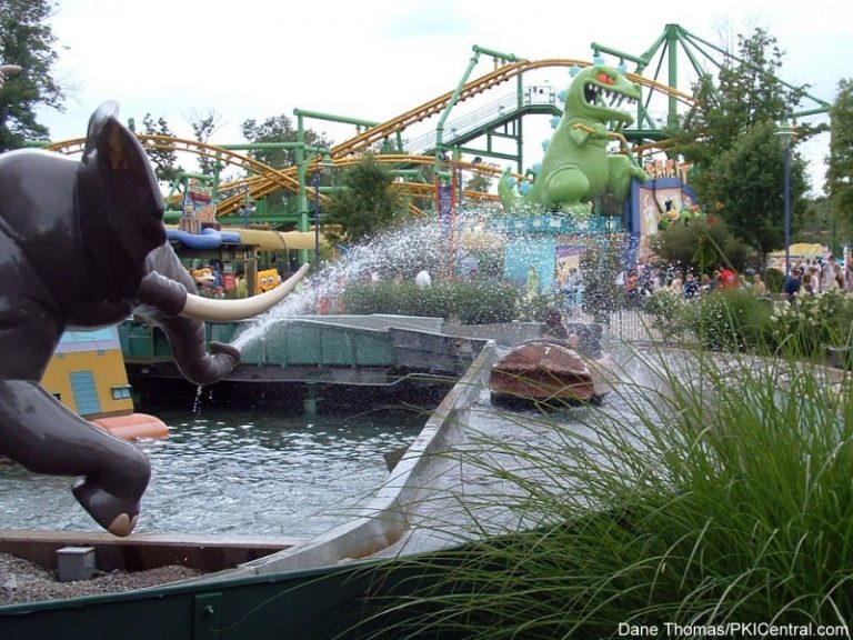Wild Thornberries River Adventure