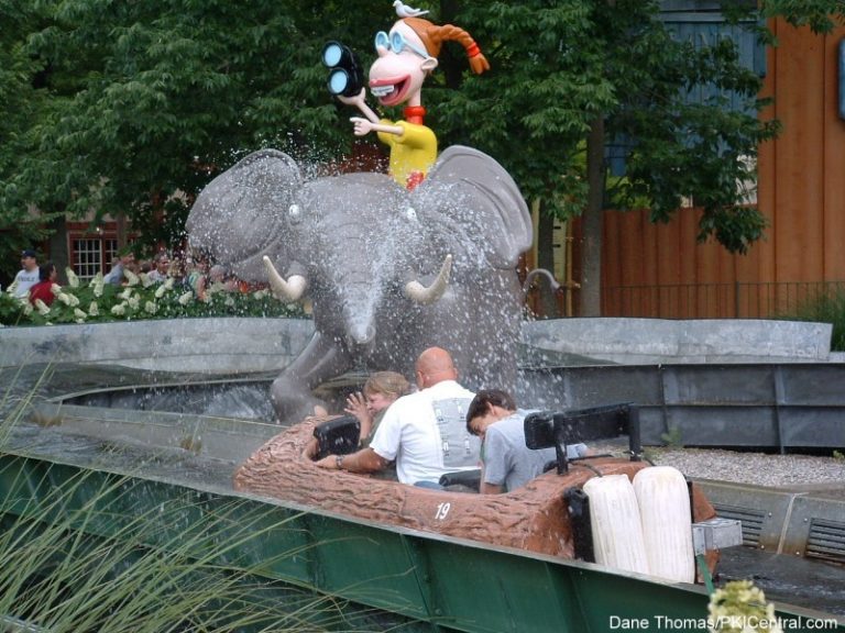 Wild Thornberries River Adventure