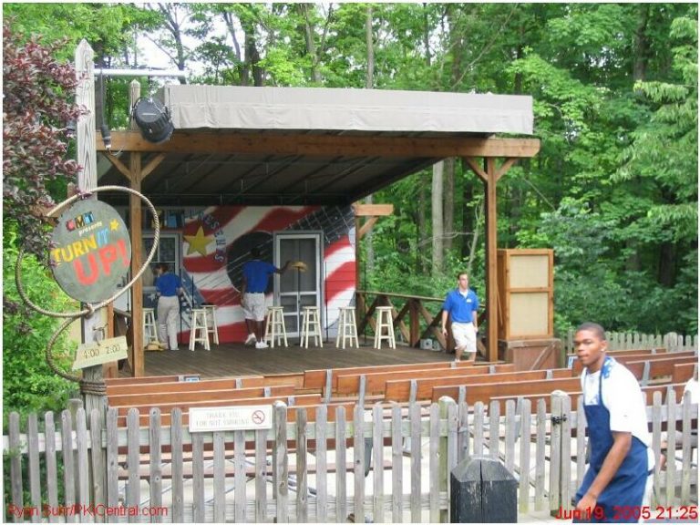 The Back Pourch Venue in Rivertown