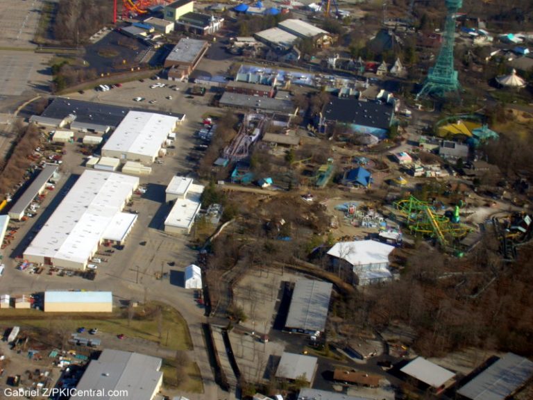 Aerial view of Kings Island