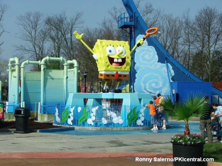 Spongebob Squarepants Bikini Bottom Bash — photo 8 of 9