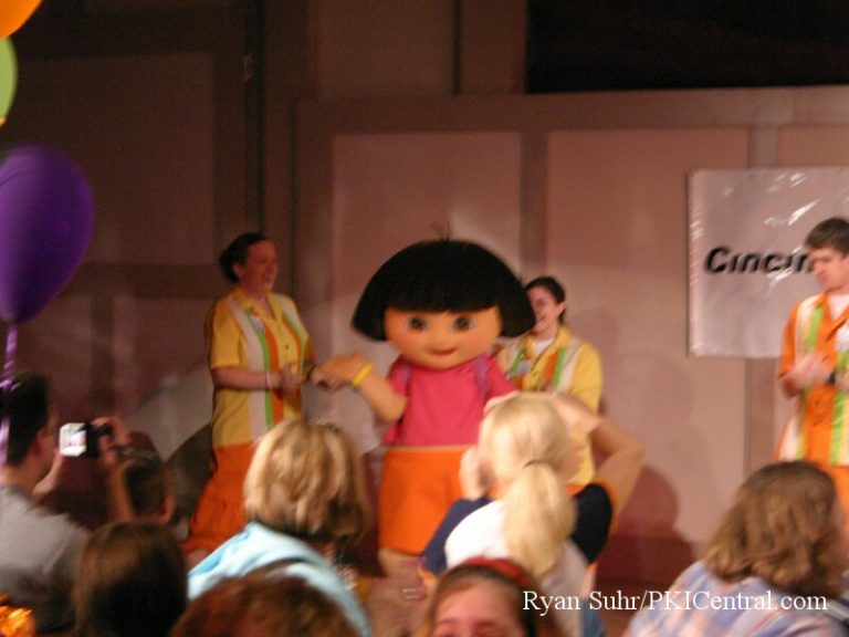 2006 Opening Day Character Breakfast — photo 9 of 19