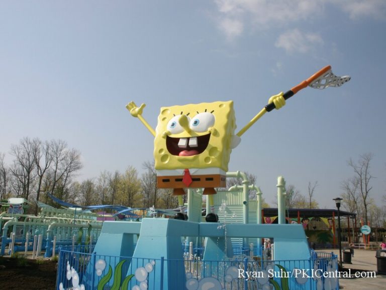 Spongebob Squarepants Bikini Bottom Bash — photo 2 of 9