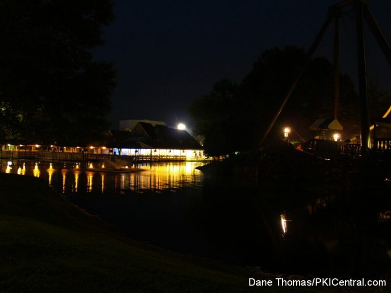Lt. Dans at Night
