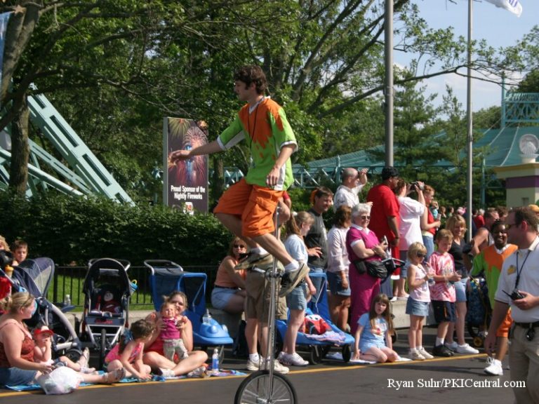 Nickelodeon Celebration Parade 2006 — photo 2 of 38