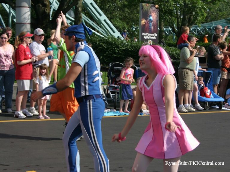 Nickelodeon Celebration Parade 2006 — photo 15 of 38