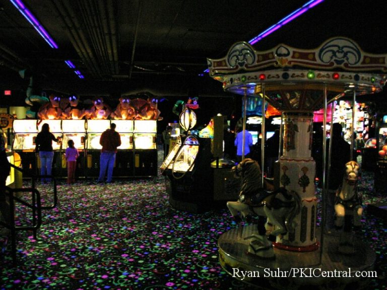 Great Wolf Lodge Northern Lights Arcade — photo 3 of 32