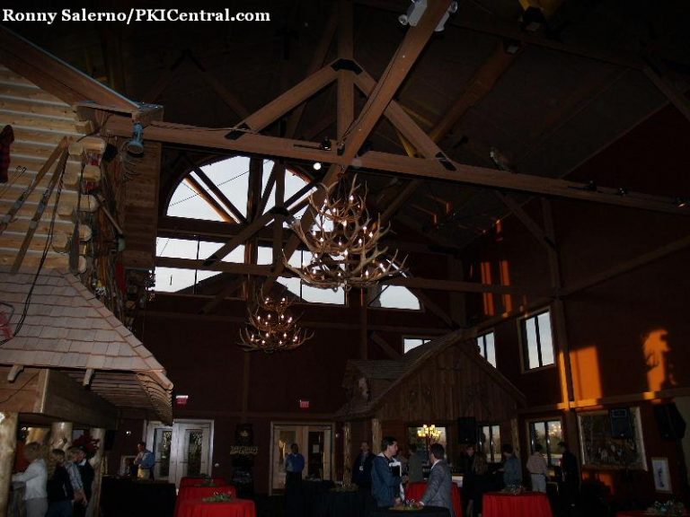 Great Wolf Lodge Grand Opening — photo 4 of 30