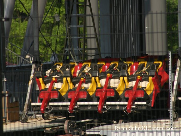 Firehawk Train on tracks w/ weight dummies.