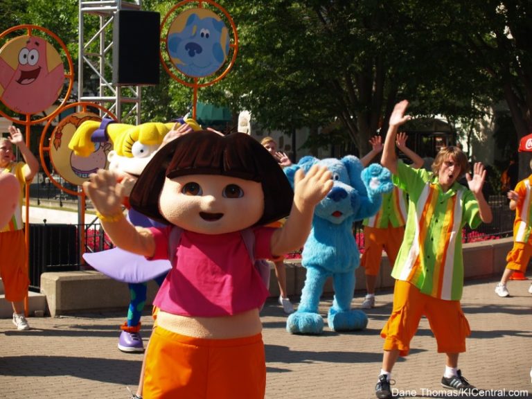 Nicktoons Live at 5