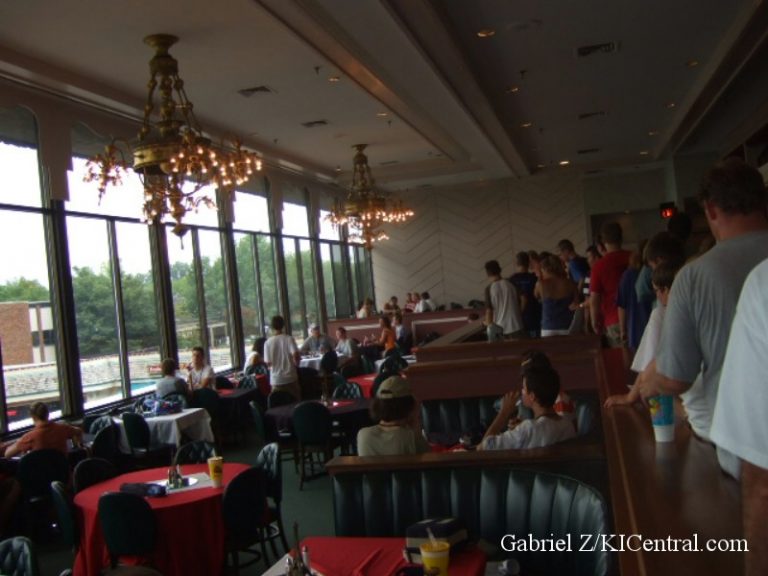 Dinner in the International Restaurant