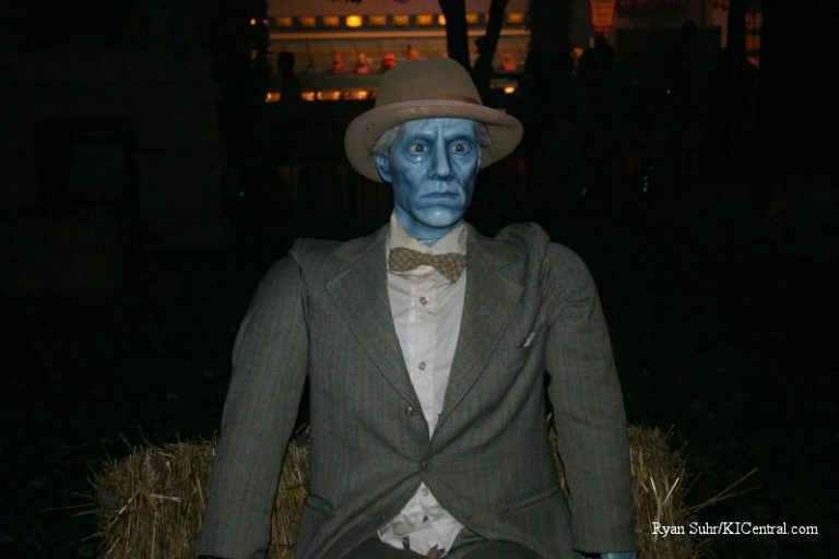 Old Phantom Theatre Characters in Coney Maul