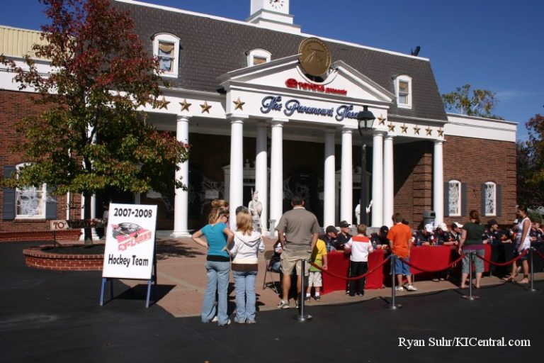 Meet the Cyclones Day, Oct 21, 2007 — photo 3 of 6