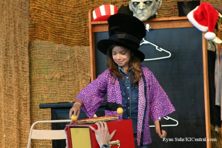 A Magical Halloween (Halloween Haunt 2007) — photo 2 of 29