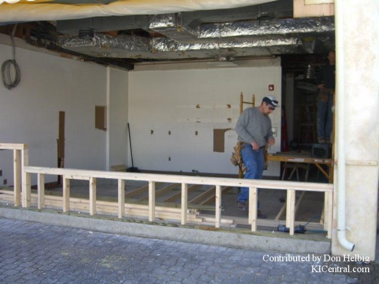 Cinnabon Construction