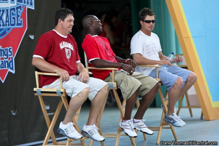 Cincinnati Reds at Kings Island