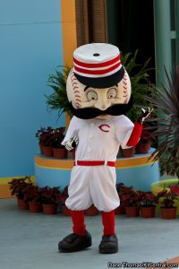 Cincinnati Reds at Kings Island