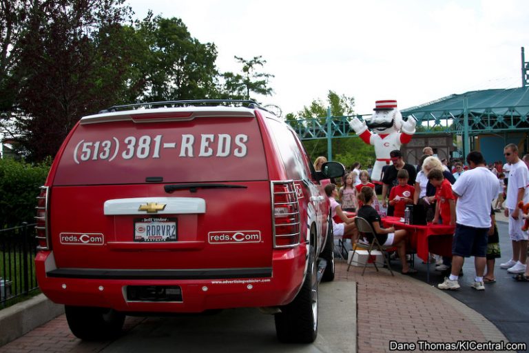 Cincinnati Reds at Kings Island