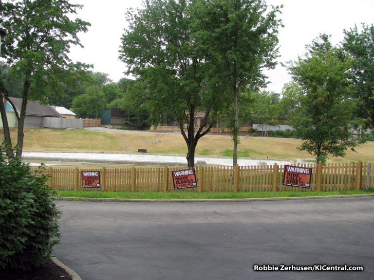 2009 teaser signs
