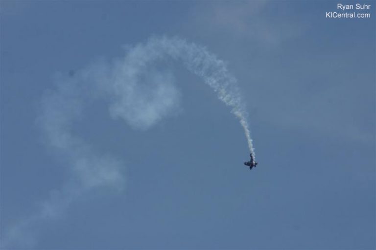 Jacquie B Shows Off Some Airplane Stunts