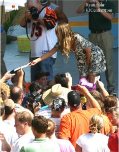 Carmen Electra SIgns Autographs Before Being Inducted into the Kings Island Walk of Fame
