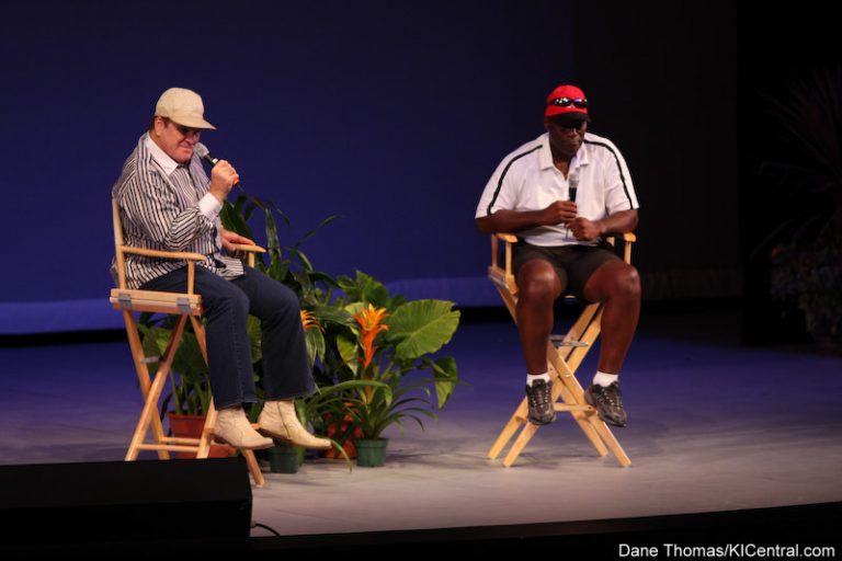 Pete Rose and George Foster at Kings Island, Labor Day 2008 — photo 15 of 22