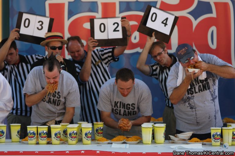 Major League Eating at Kings Island, Labor Day 2008 — photo 20 of 59