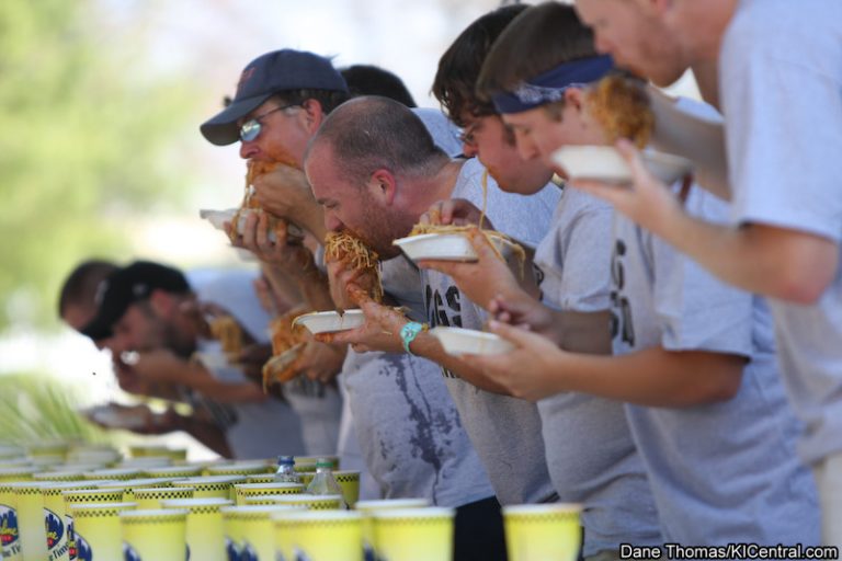 Major League Eating at Kings Island, Labor Day 2008 — photo 23 of 59
