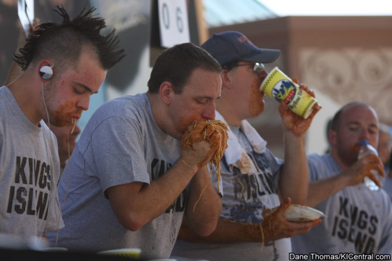 Major League Eating at Kings Island, Labor Day 2008 — photo 40 of 59