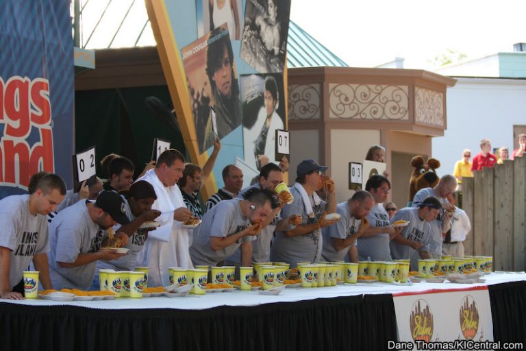 Major League Eating at Kings Island, Labor Day 2008 — photo 47 of 59