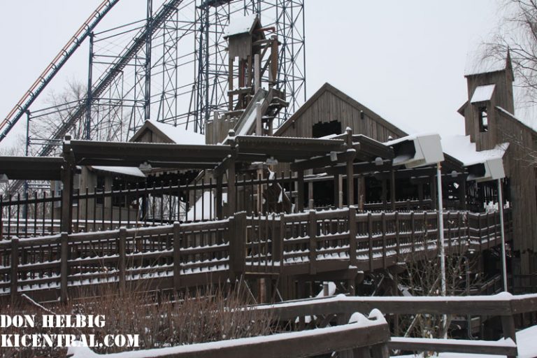 Kings Island Covered in Snow