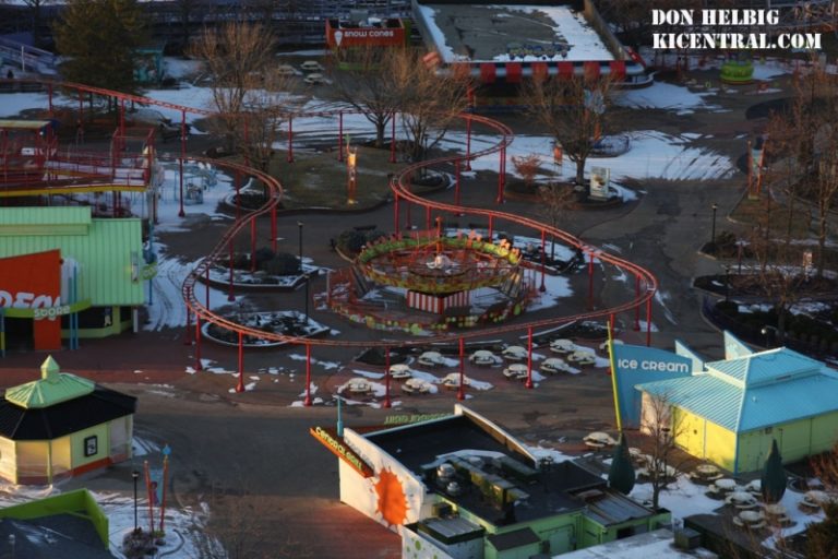 View of Nickelodeon Universe from the Diamondback Lift Hill, January 2009