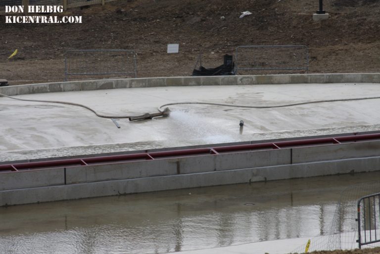 Diamondback's Splashpool Begins to Fill for the First Time - March 2009