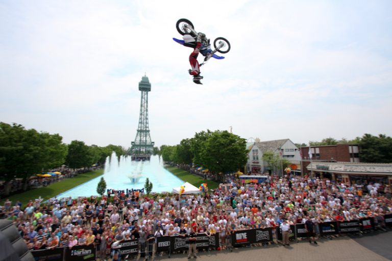ASA Action Sports World Tour Visits Kings Island - Memorial Day Weekend 2009 — photo 37 of 131