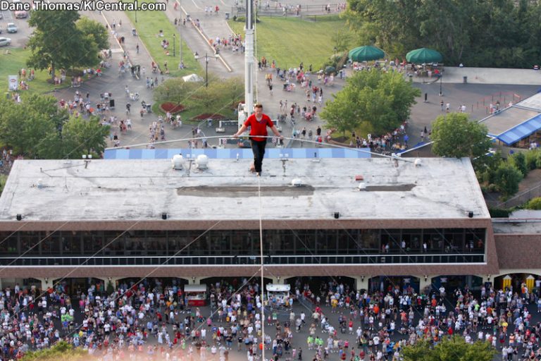 Nik Wallenda Walks a high wire 262' in the air above International Street at Kings Island — photo 15 of 39