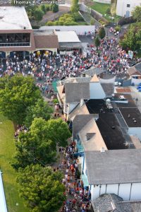 Nik Wallenda Walks a high wire 262' in the air above International Street at Kings Island — photo 22 of 39
