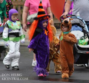 Meijer Costume Parade at Howl-o-Fest 2009