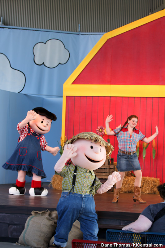 Charlie Brown’s Hoedown 2010 – Kings Island Central