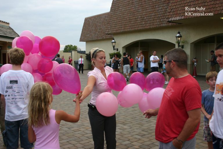 Pink Balloons Were All the Rage at Kings Island in Support of Susan G. Komen