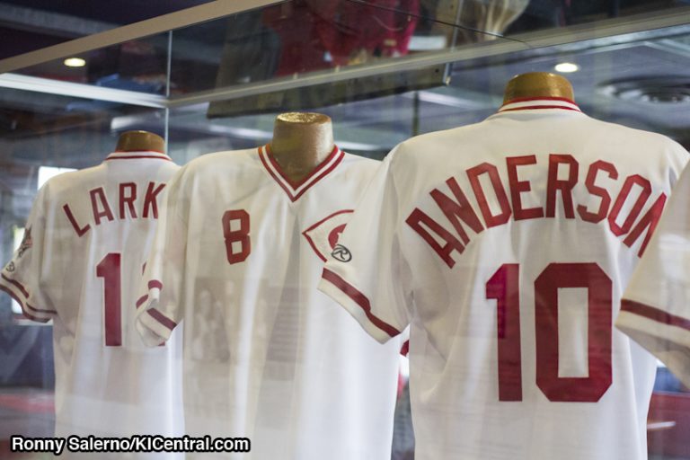 Reds Hall of Fame Diner Preview — photo 38 of 47