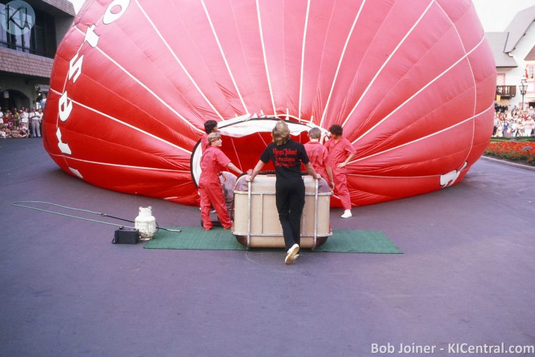 034 FILLING THE BALLOON