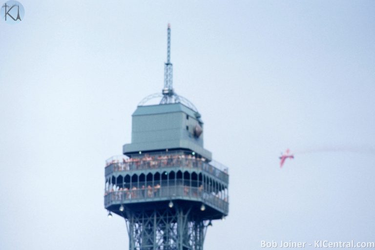 037 TOWER _ PLANE