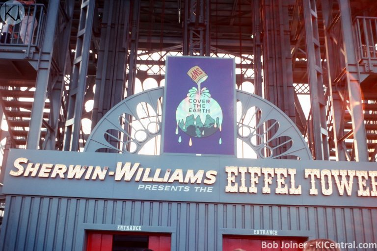 041 TOWER SIGN