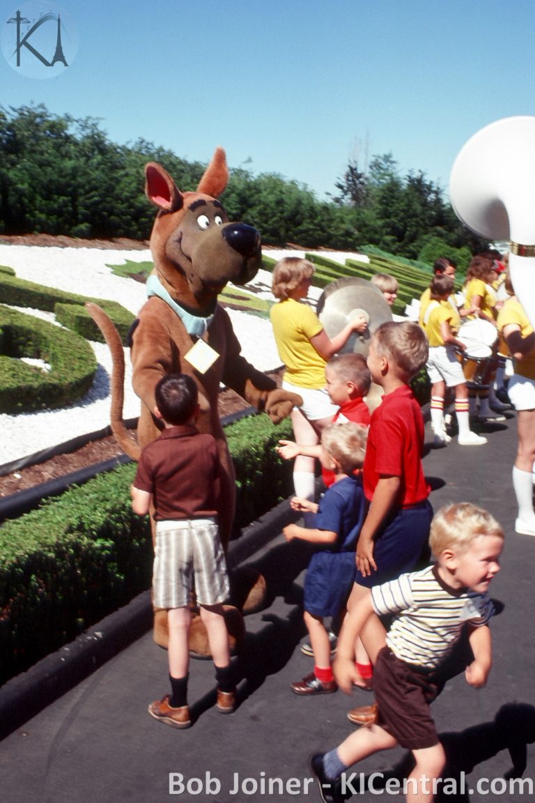 132 SCOOBY _ THE BOYS