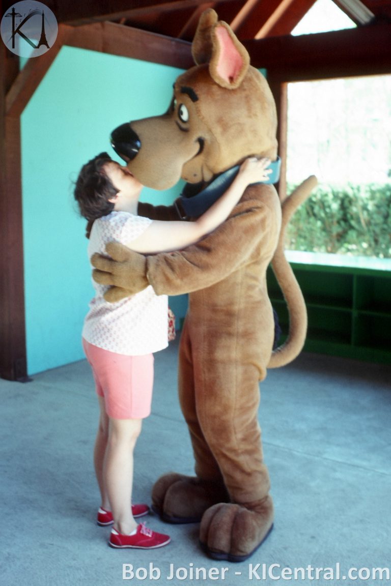 152 BIRTHDAY KISS