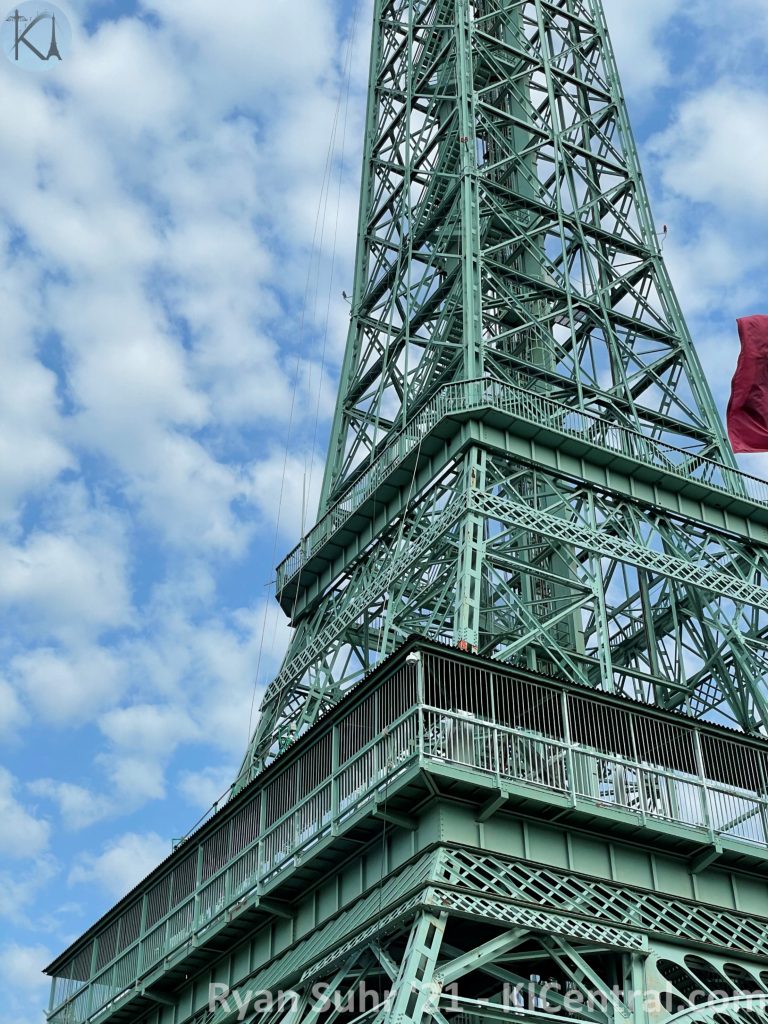 Eiffel Tower Repaint 2021 — photo 12 of 67